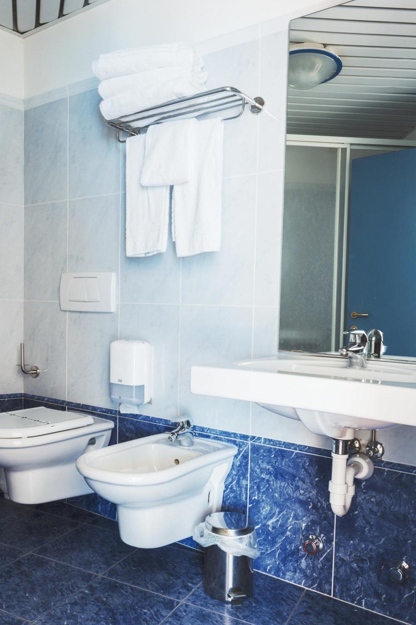 Surf Pier - Montagnoli Group Hotel Limone sul Garda