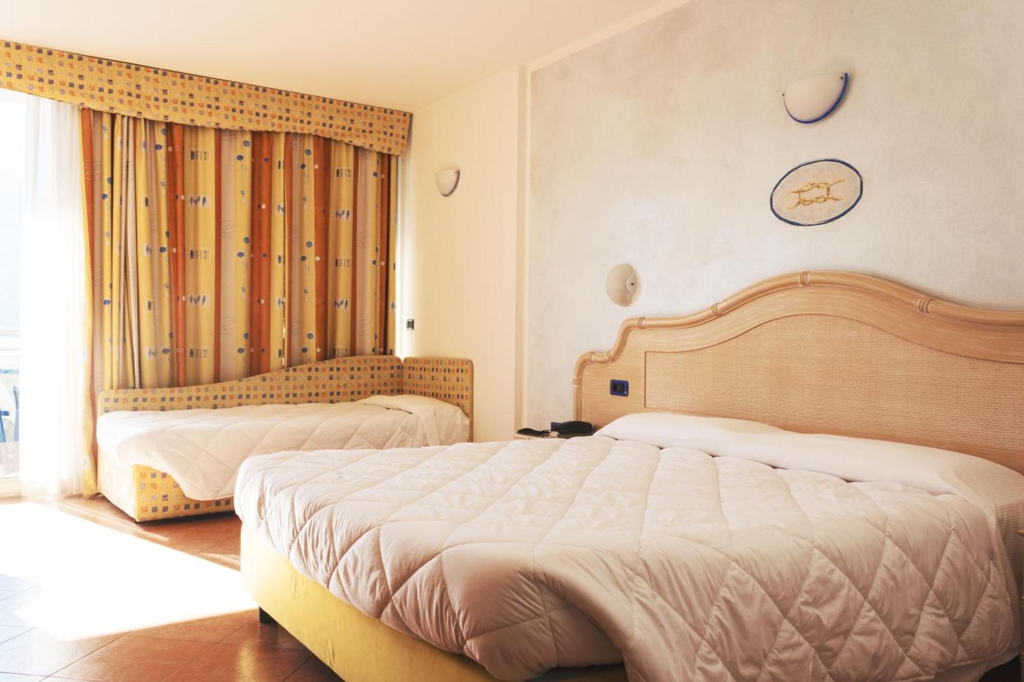 Hotel Surf Pier - Montagnoli Group