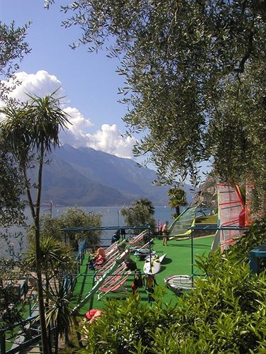 Surf Pier - Montagnoli Group Limone sul Garda