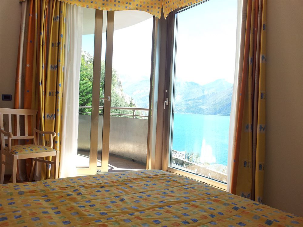 Surf Pier - Montagnoli Group Hotel Limone sul Garda